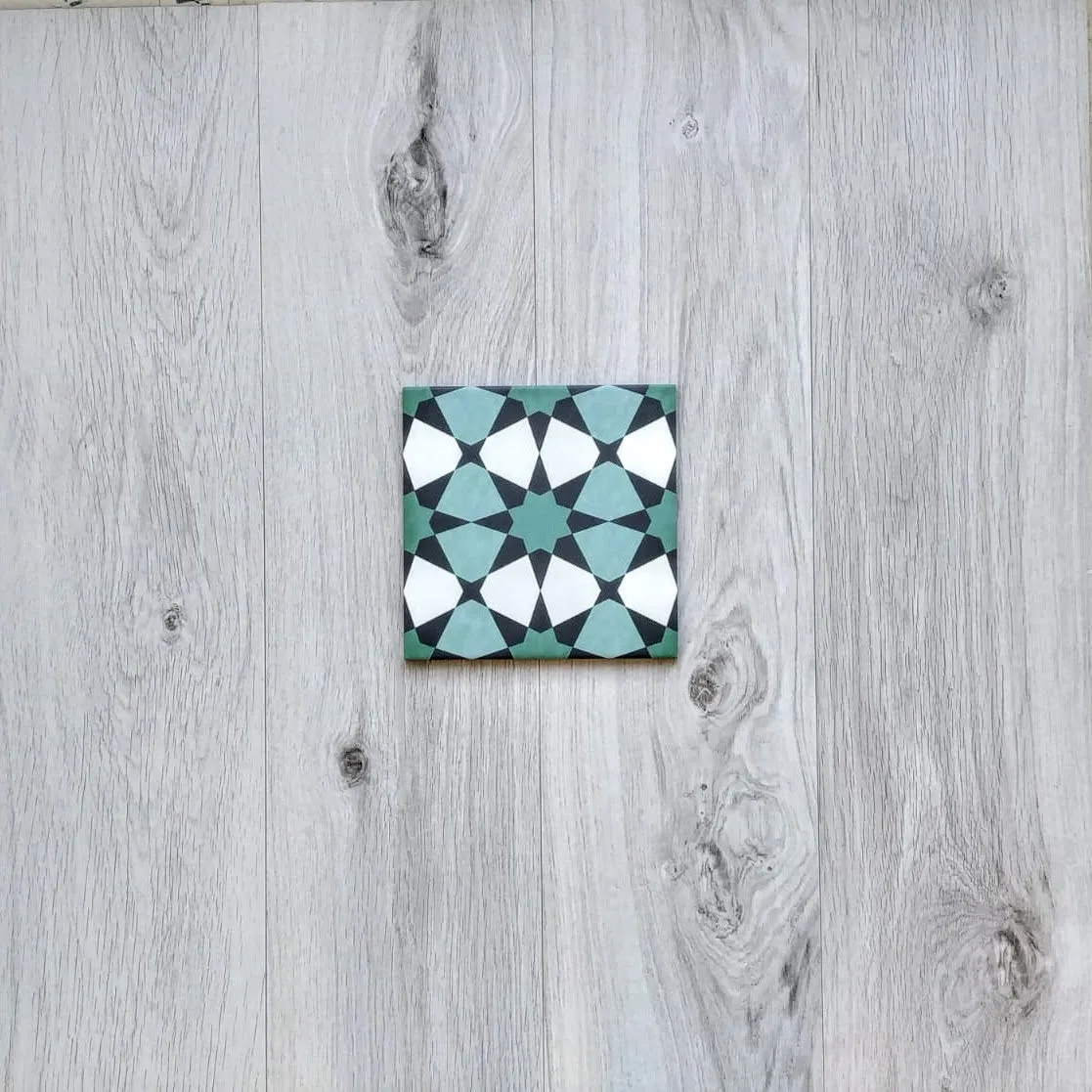 Agraba Verde Moroccan Tile | Green Tiles | 20cm x 20cm | Wall & Floor