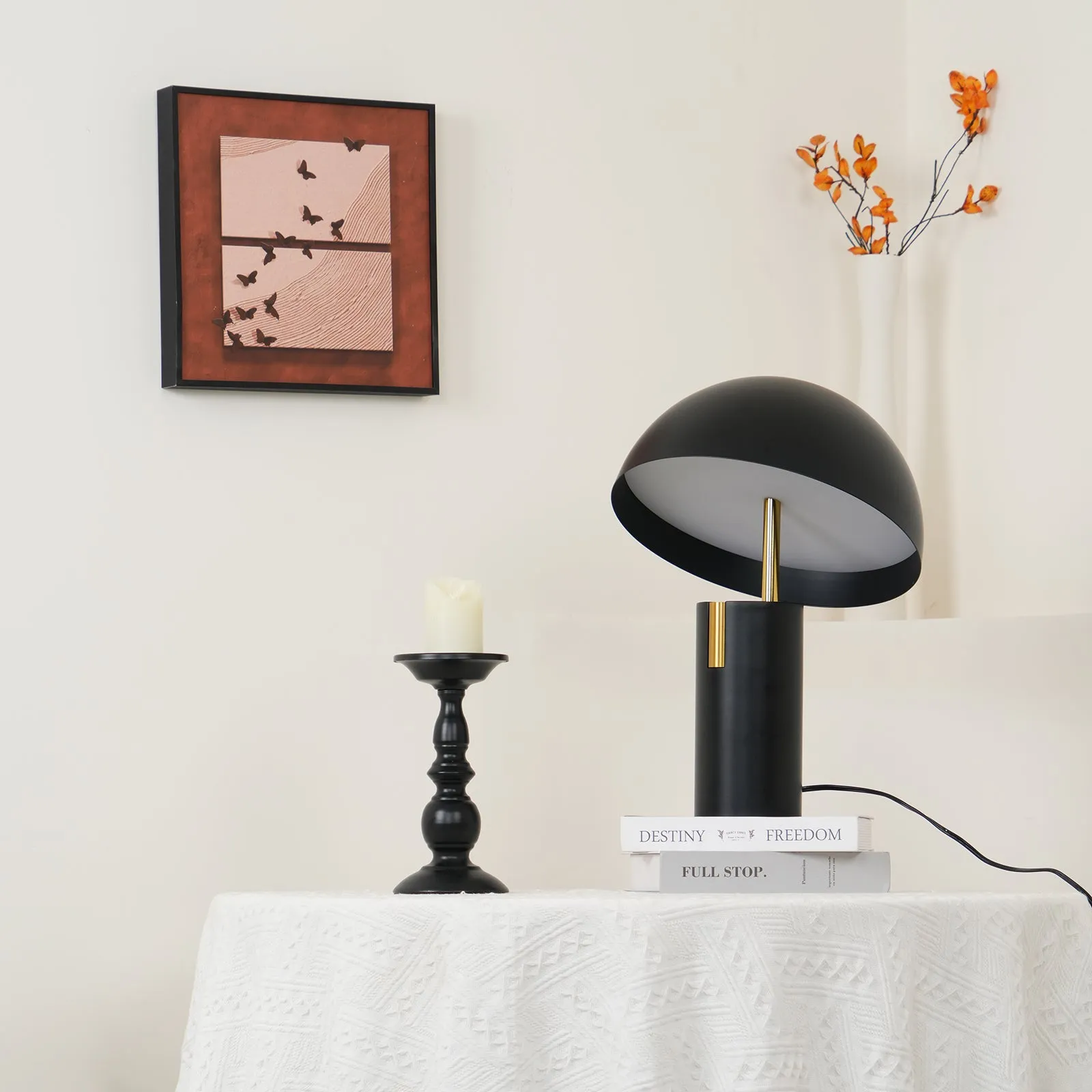 Avo Table Lamp