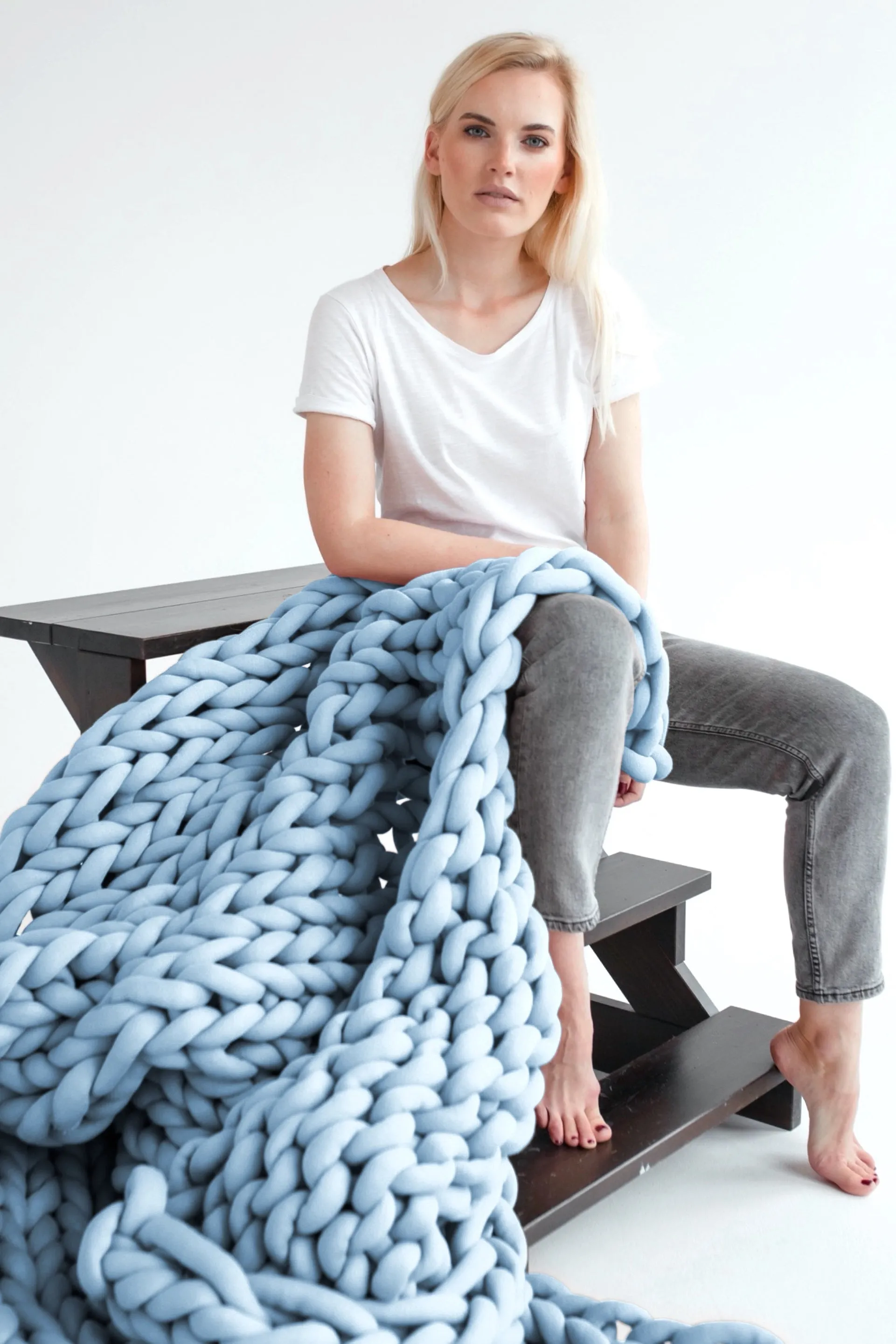 Tube yarn blanket, medium throw blanket 40”x60” (100x150 cm)