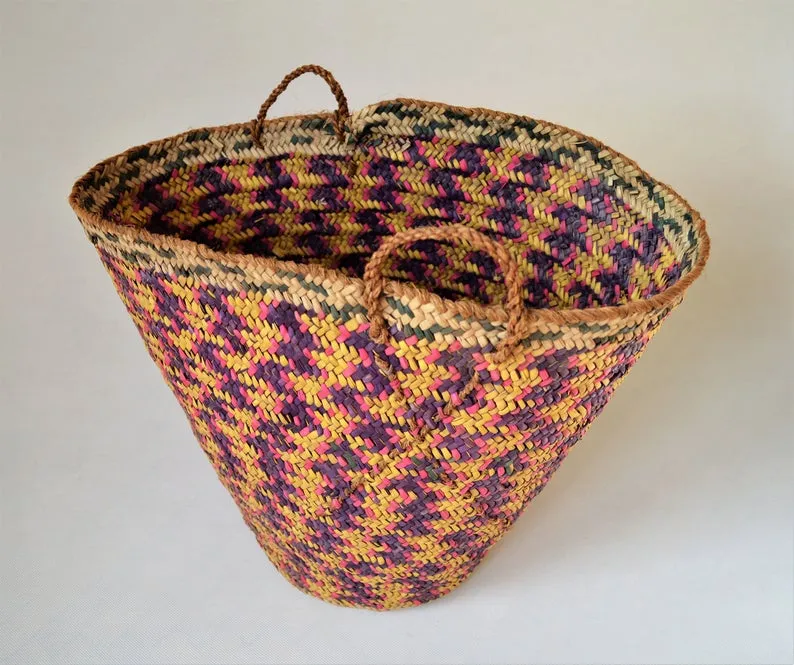 Vintage braided palm leaves basket, Big African basket